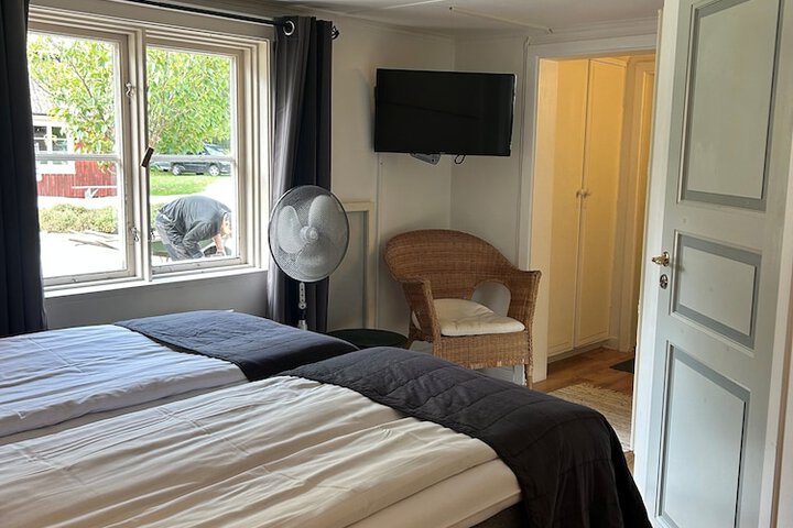 Room 16 of 65