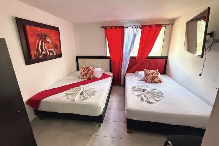 Room 4 of 11