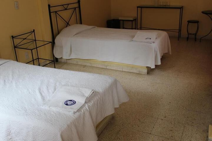 Room 10 of 44