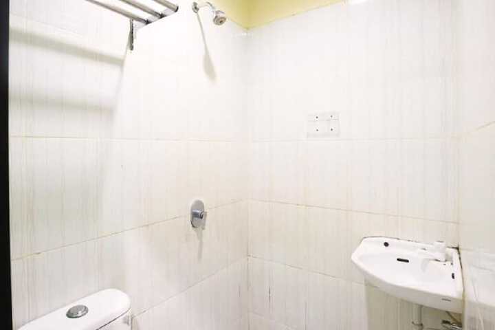 Room 20 of 32
