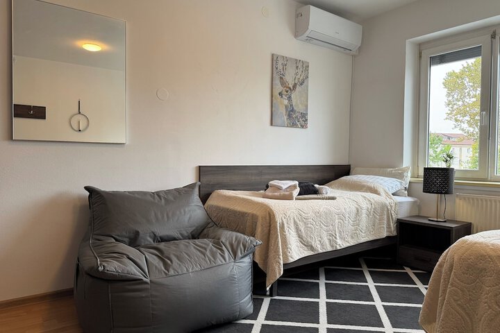 Room 16 of 45