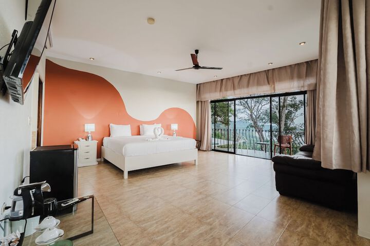 LAYAN Hotel &  Spa in Quepos