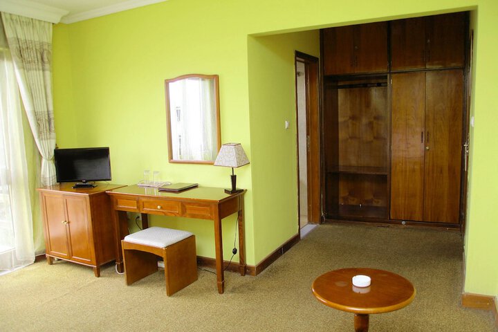 Room 20 of 40