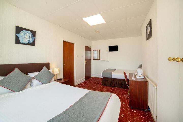 Room 7 of 23