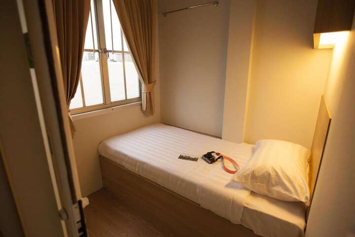 Room 21 of 57