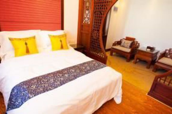 Room 4 of 23