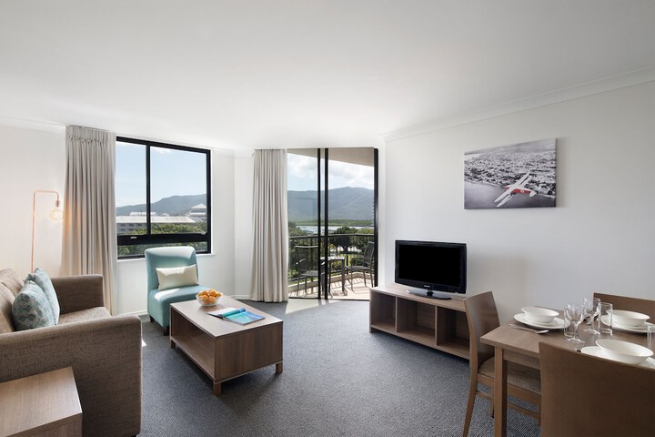 Room 27 of 62