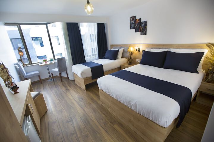 Room 34 of 85