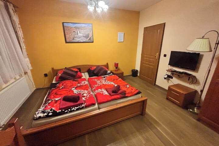 Room 29 of 66