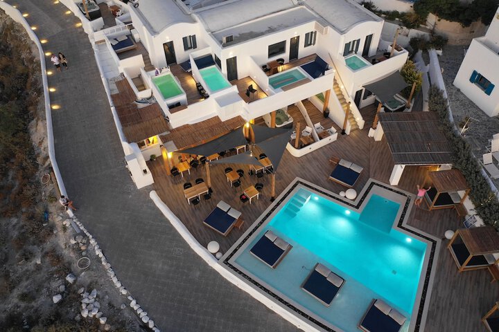 Pool 114 of 145