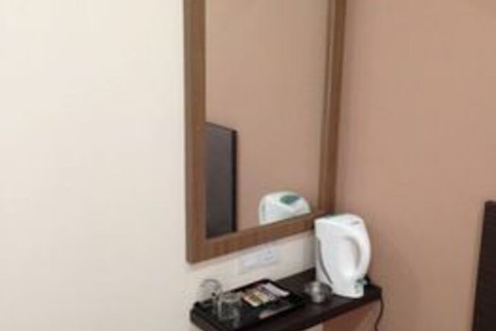 Room 16 of 20