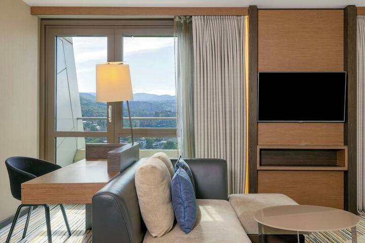 Room 75 of 256