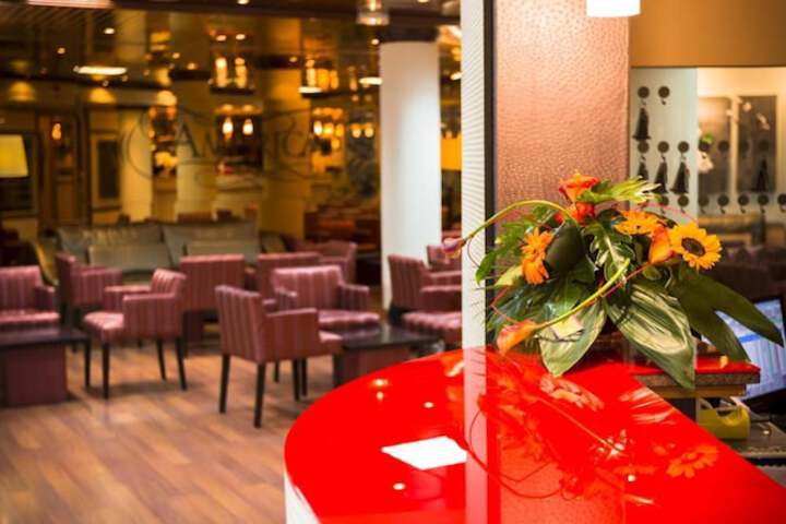 Dining Photos