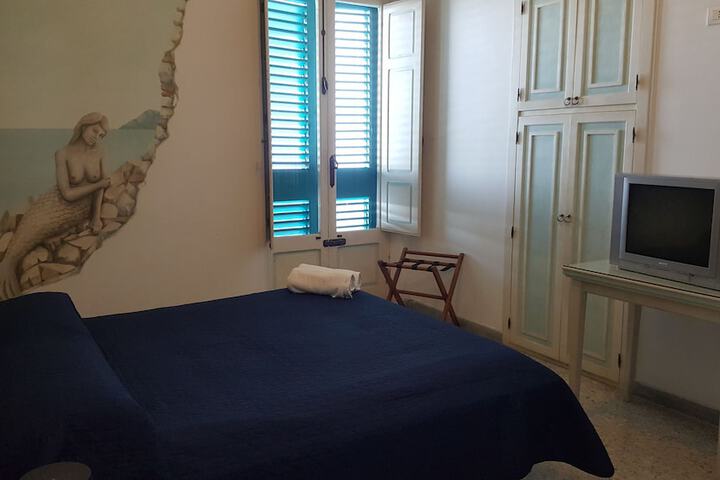 Room 21 of 60