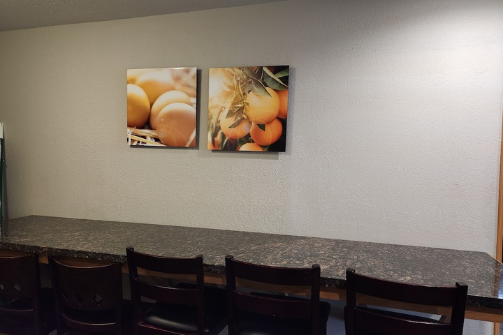 Breakfast area