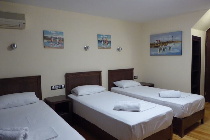 Room 34 of 70