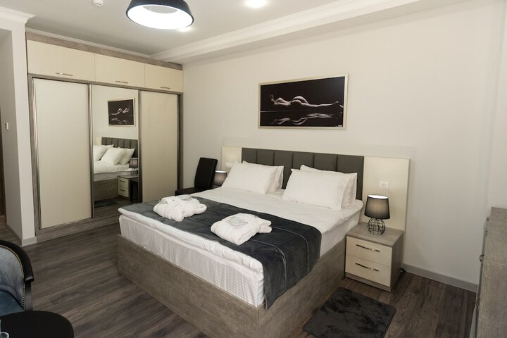 Room 21 of 131