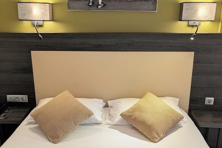 Room 37 of 92