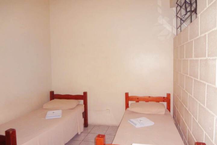 Room 7 of 32