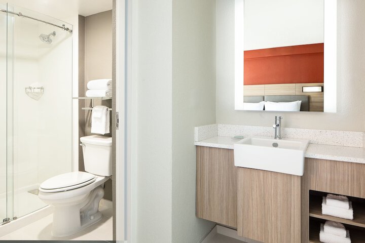 Clean Restrooms