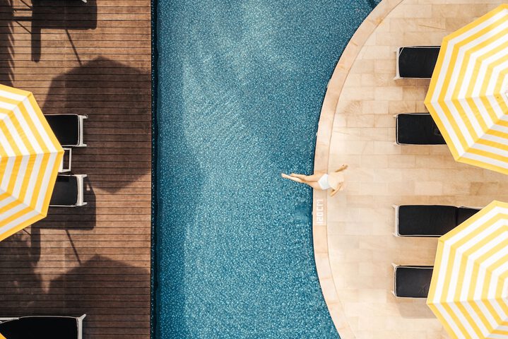 Pool 41 of 92