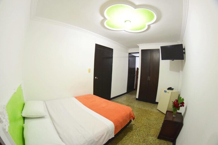 Room 11 of 24