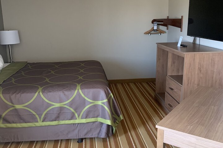 Room 47 of 62