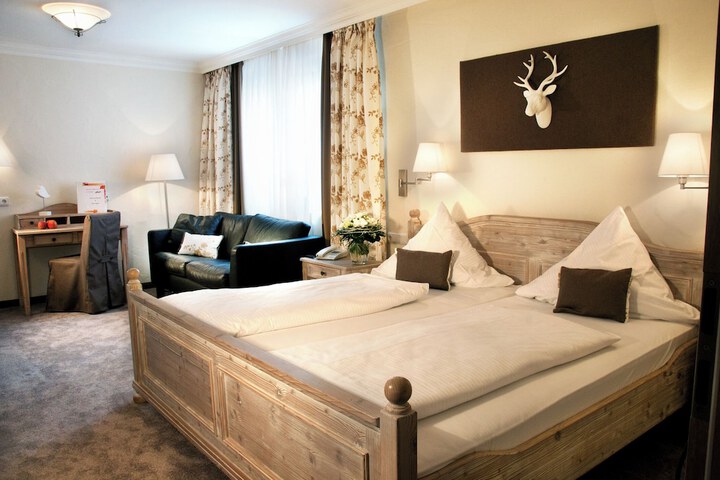 Room 15 of 46