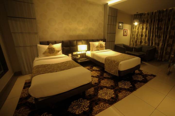 Room 21 of 57