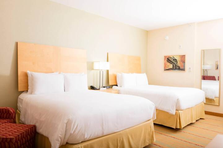 Room 13 of 25