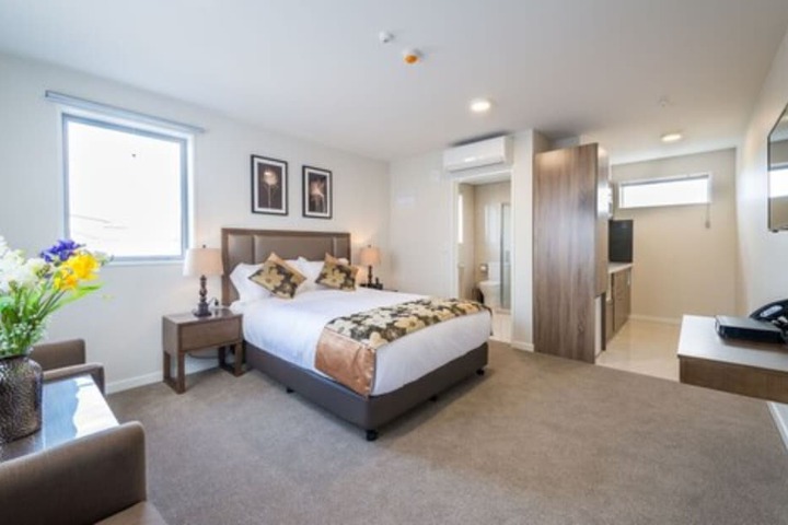 Room 14 of 36