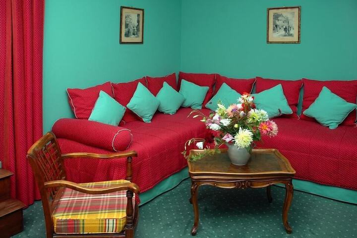 Room 15 of 40