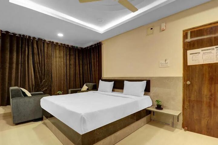 Room 16 of 26