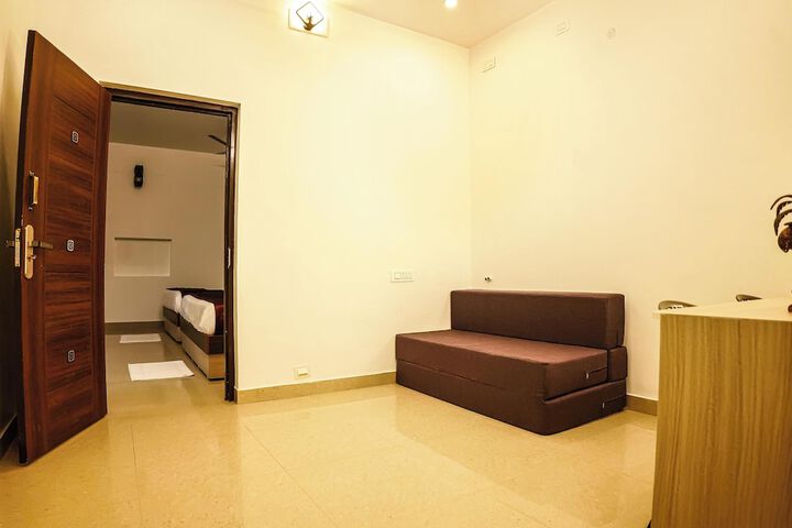 Room 73 of 138