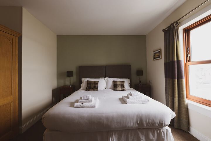 Room 16 of 43