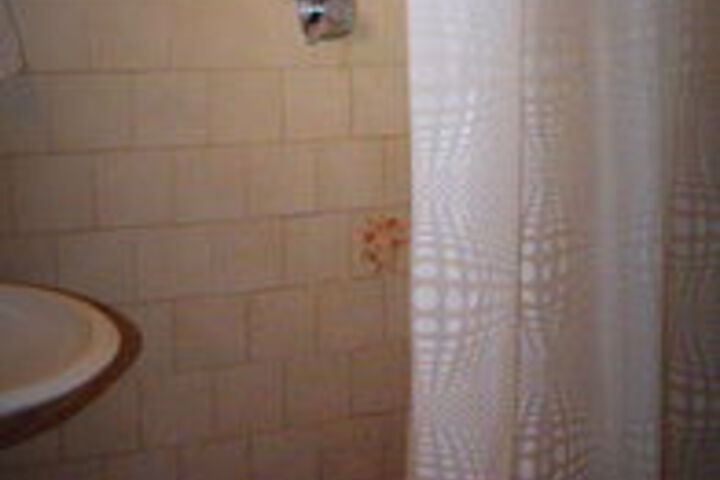 Room 3 of 44
