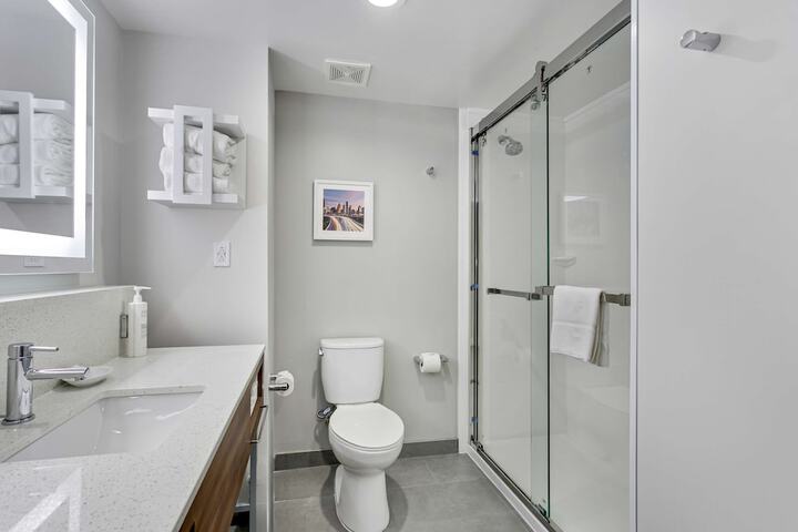 Bathroom shower