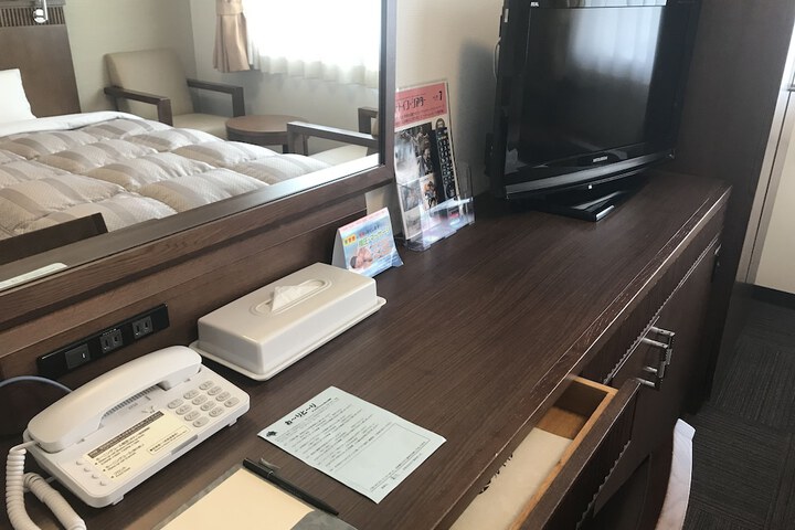 Room 7 of 75