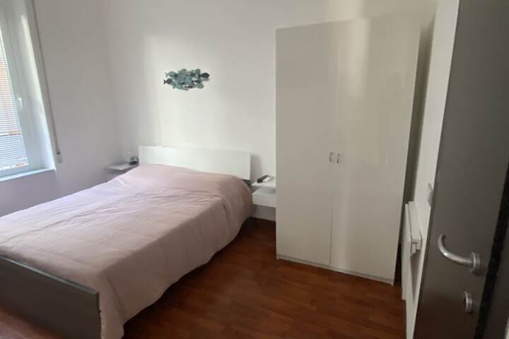 Room 21 of 87