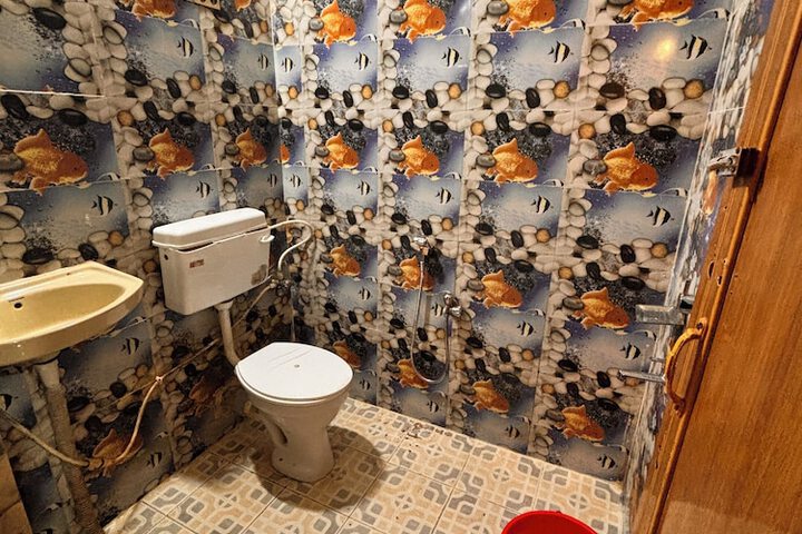 Room 23 of 30
