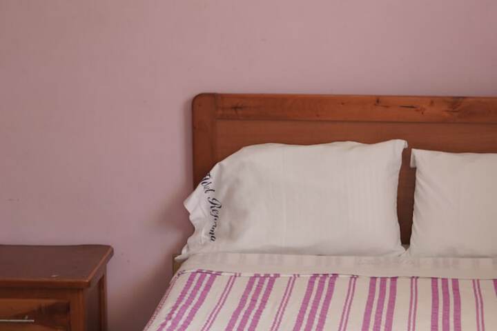 Room 5 of 32