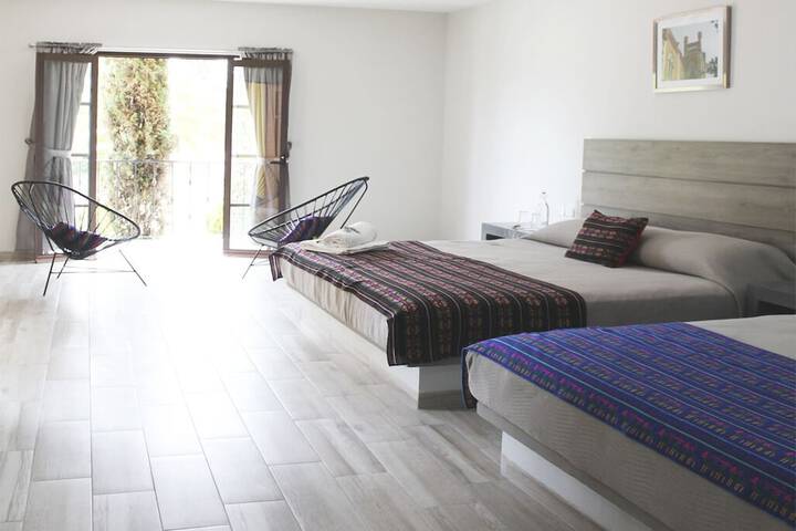 Room 14 of 32