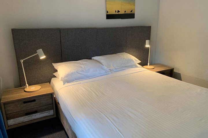 Room 14 of 76