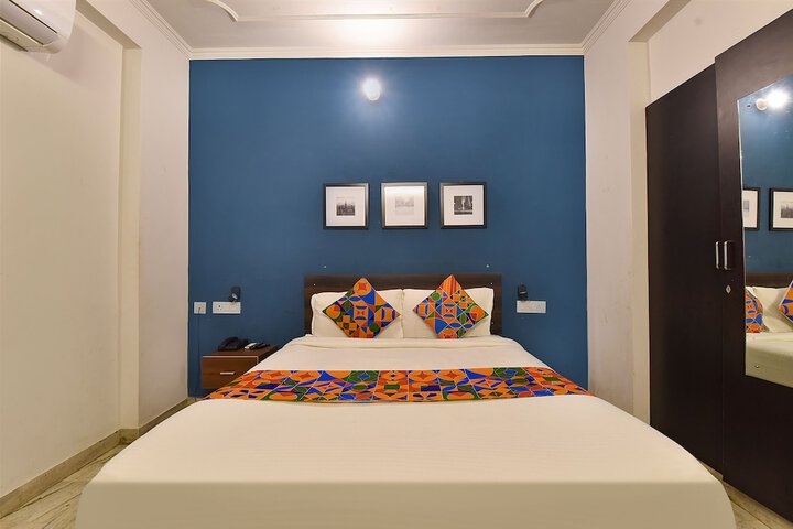 Room 28 of 37