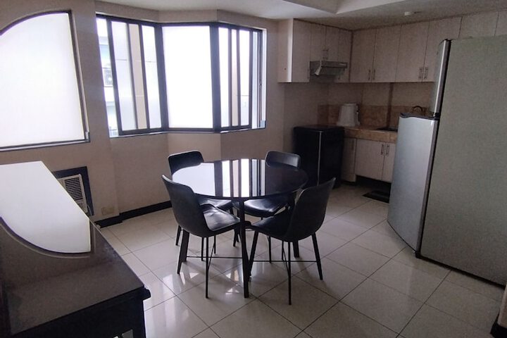 Dining Photos