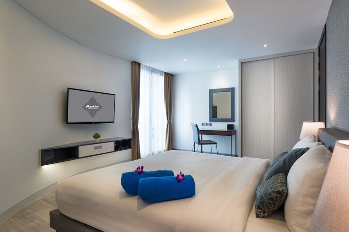Room 8 of 48