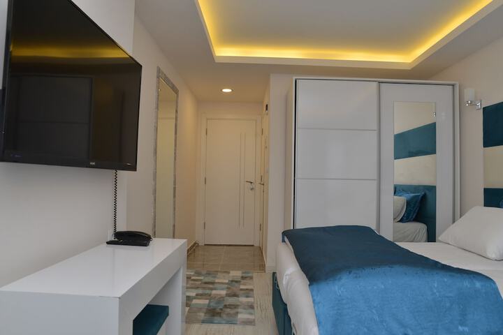 Room 12 of 31