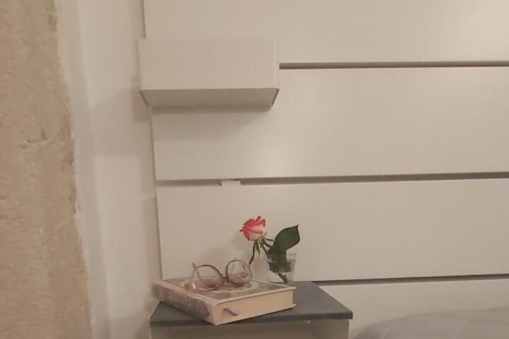 Room 11 of 48