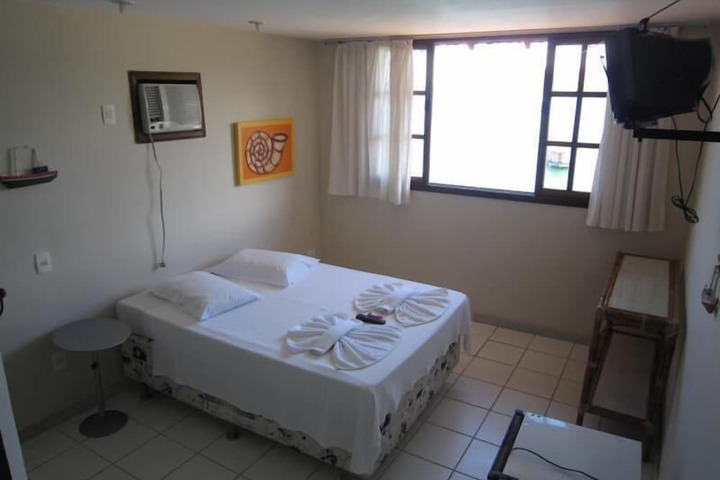 Room 17 of 32
