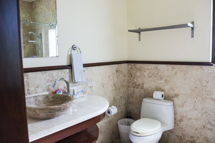 Ocean View Home RO003